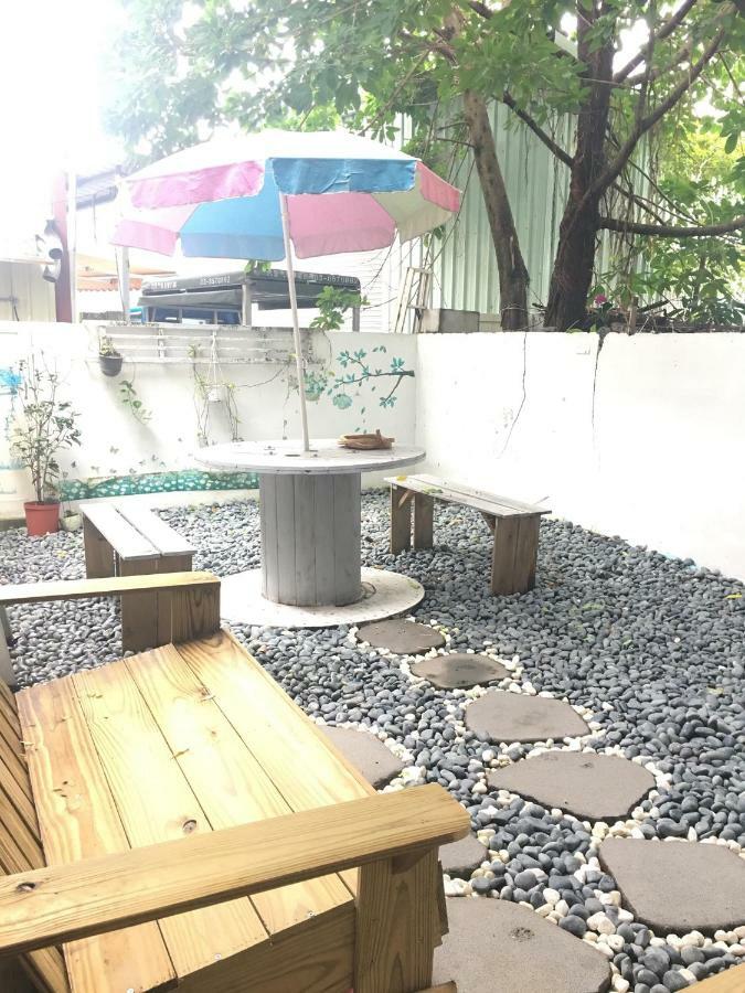 站前海民宿 Hualien Exterior foto